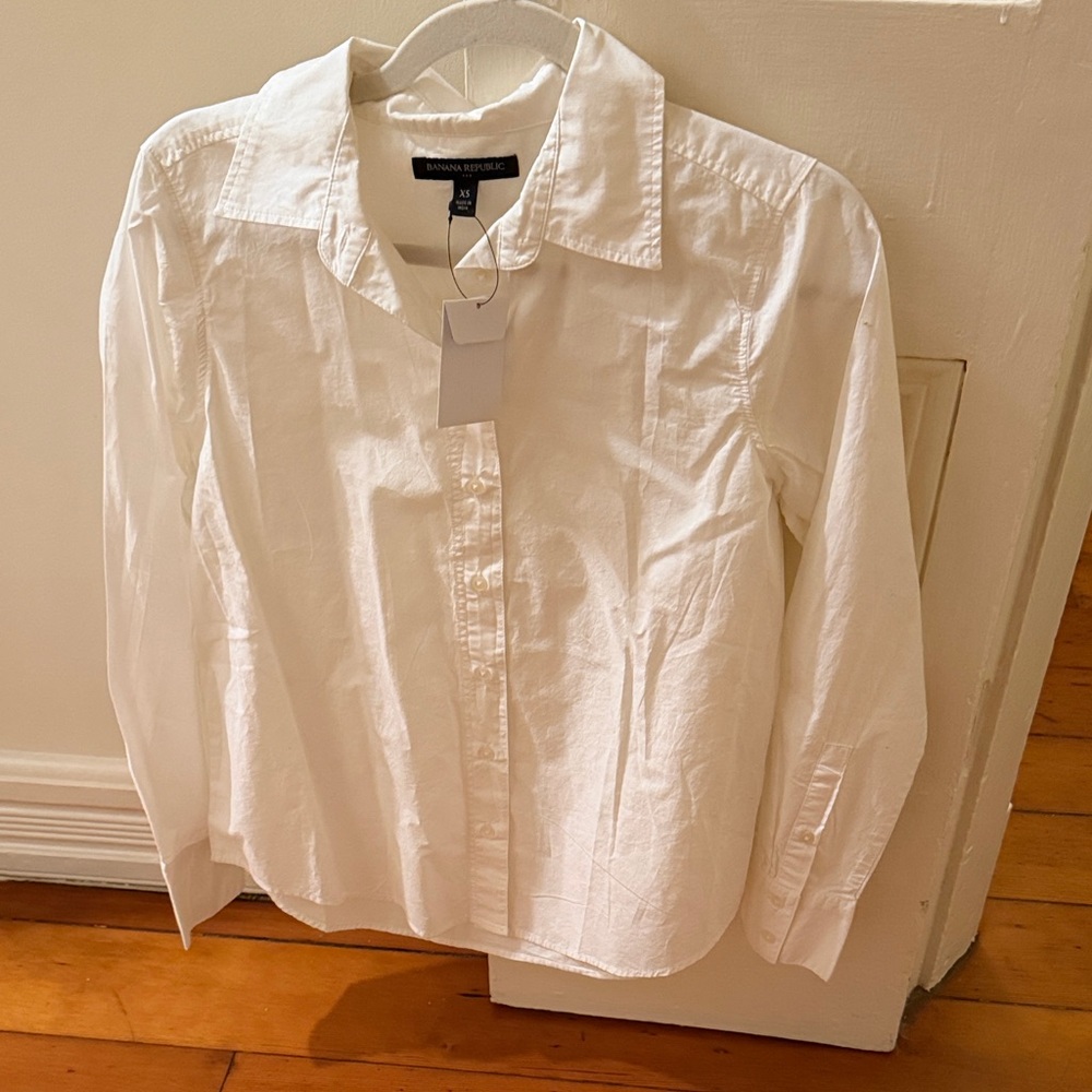 Banana Republic White Button Down Shirt